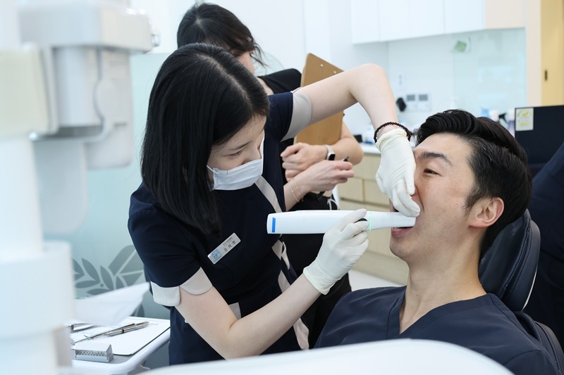 서울하늘에치과 제1회 3D 구강스캔 대회 개최6.JPG